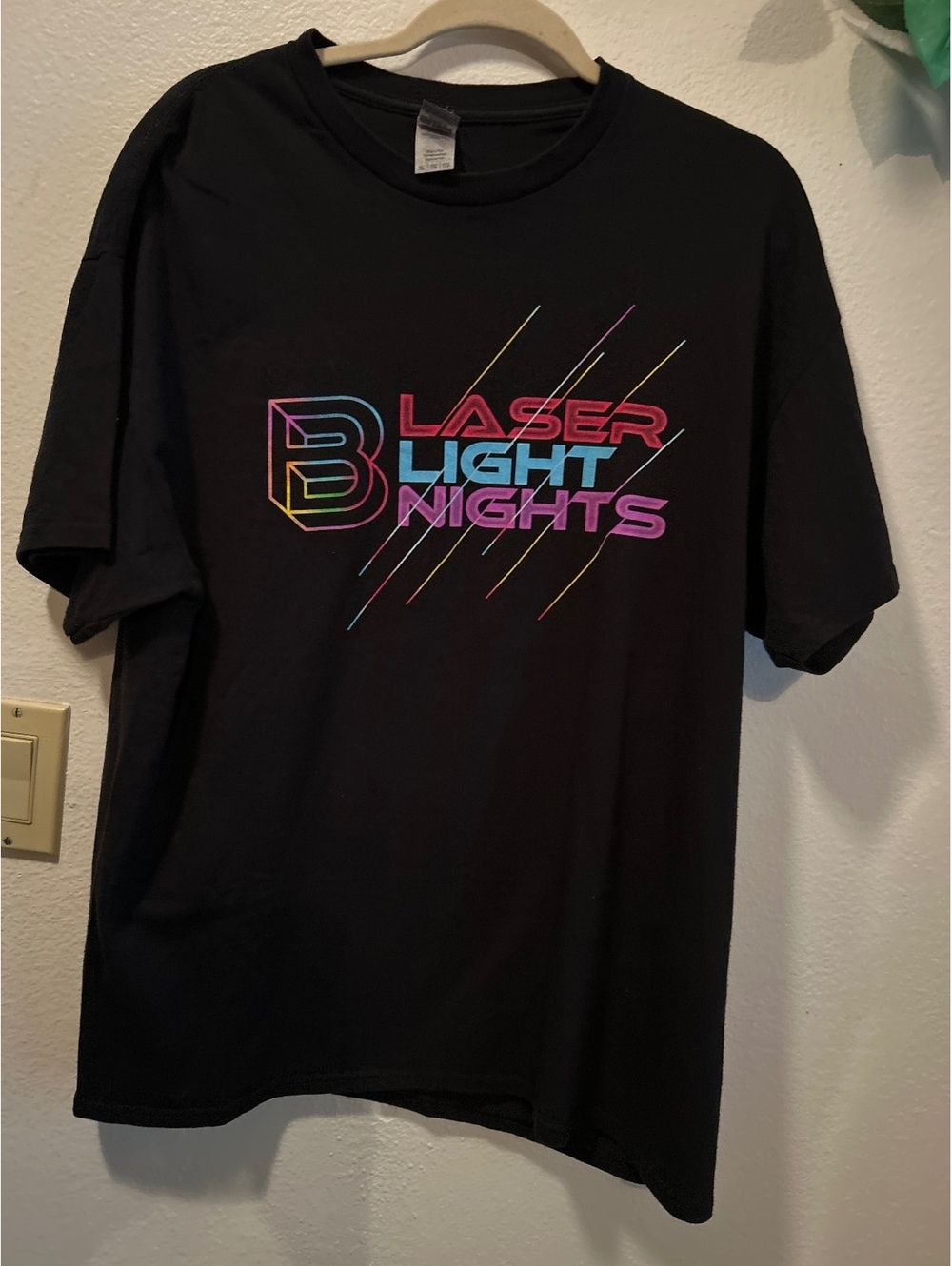 Black Gildan XL Laser Light Nights Graphic T-Shirt